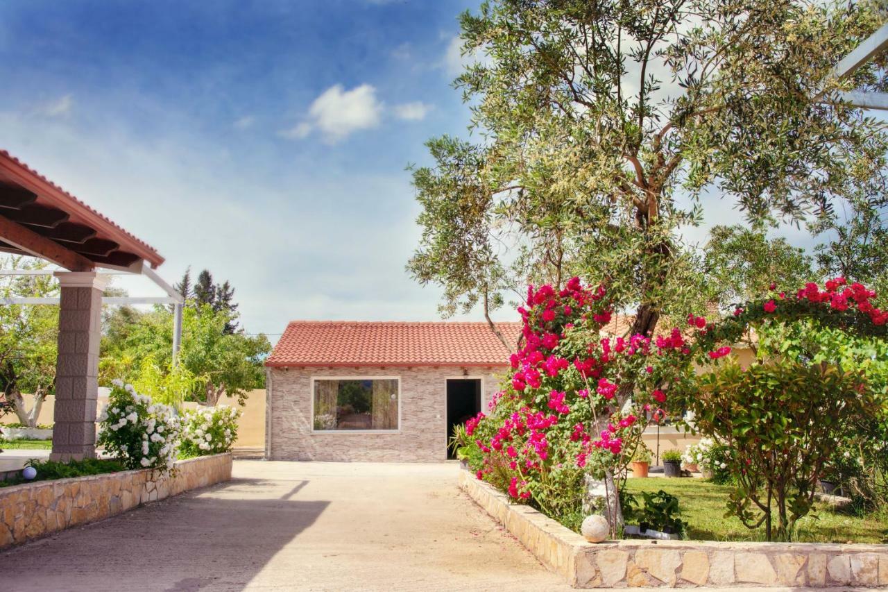 Country House Kanakades ภายนอก รูปภาพ